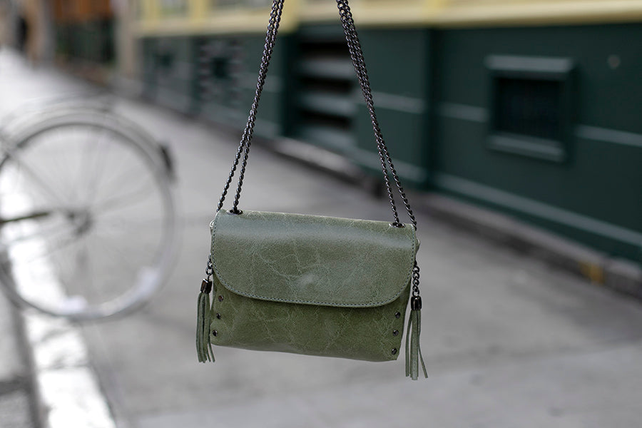 Sac à bandoulière vert olive The Must Bag Maroquinerie
